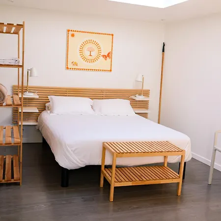 Les Hirondelles ז'ואן-לה-פינס