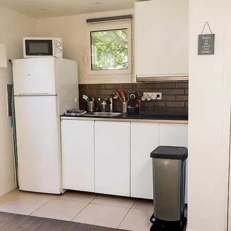 Les Hirondelles جوان ليه باه