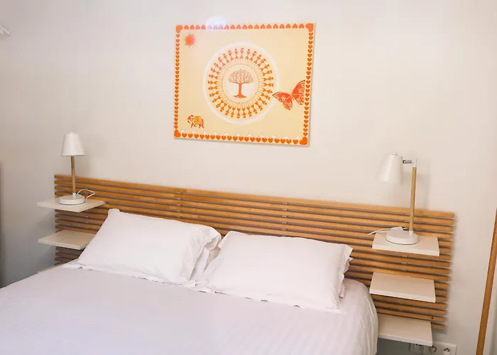 Les Hirondelles بيت للعطل