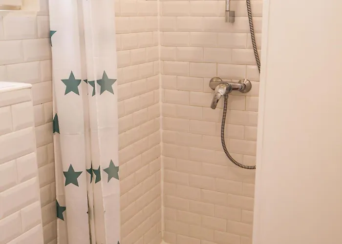 بيت للعطل Les Hirondelles جوان ليه باه